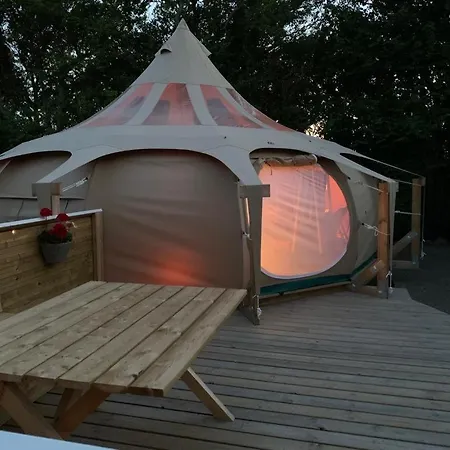 Romantic Luxus Glamping 3