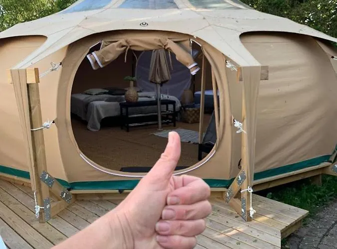 Romantic Luxus Glamping 3 Luxe tent Idestrup