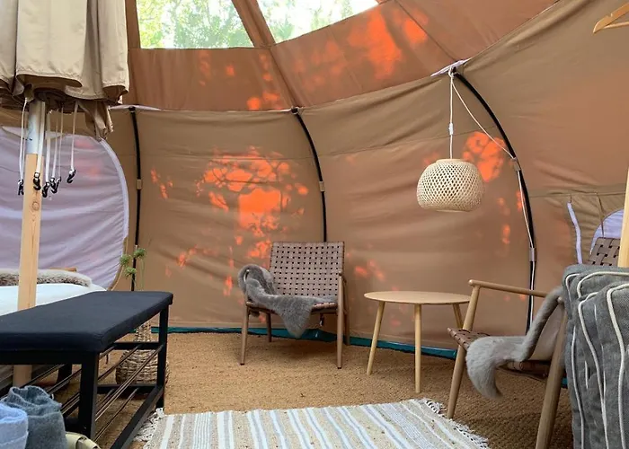 Romantic Luxus Glamping 3 Luxe tent Idestrup