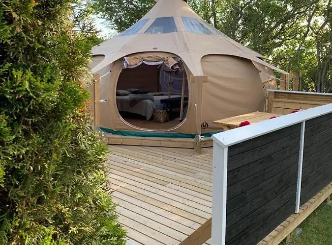 Romantic Luxus Glamping 3